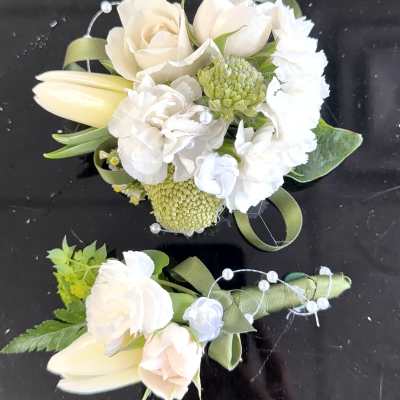 White Corsage and white Botonier