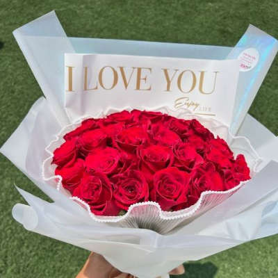 I Love You Red Rose Bouquet – Bold & Elegant