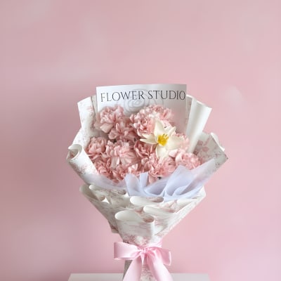 Blush Kiss Carnations Bouquet