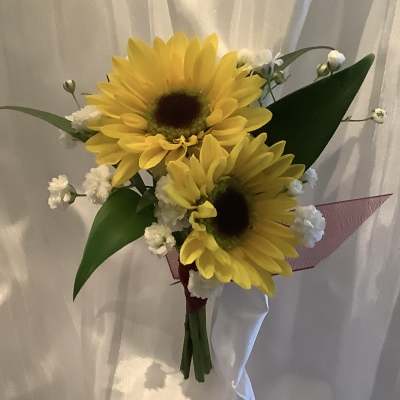 Viking Mum Boutonnière