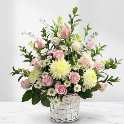 The Meadow Breeze Basket