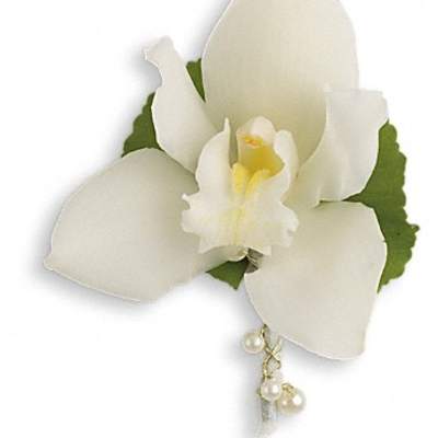 Shimmering Pearls Boutonniere