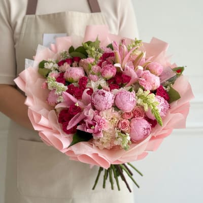 Hydrangea, Peonies & Pink Lilies Lux Bouquet (2-3 DAY IN ADVANCE REQUIRED)