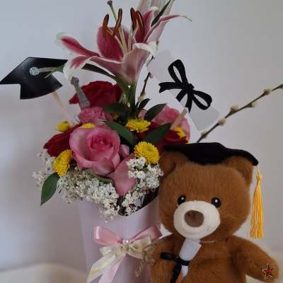 Scholar Bear & Blooms