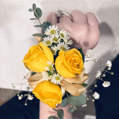 Signature Wrist Corsage