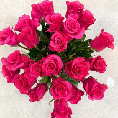 Two Dozen Pink Roses Bouquet – 24 Fresh Premium Roses in Vase