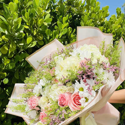 Pink Rose, Hydrangea & Daisy Mixed Bouquet