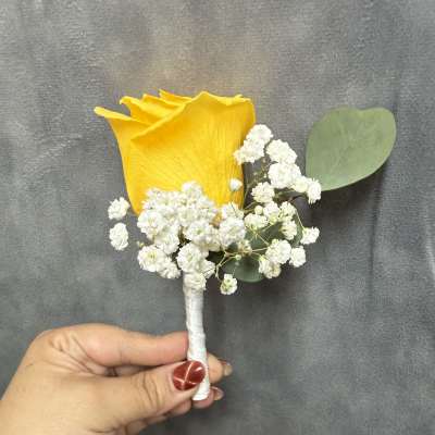 Yellow boutonnière