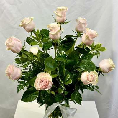 Dozen Blush Bouquet