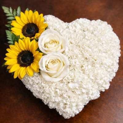 Golden heart elegance