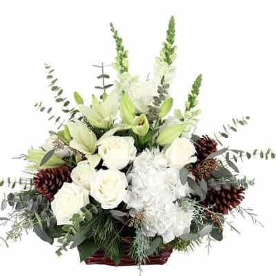 Festive Moments Holiday Basket