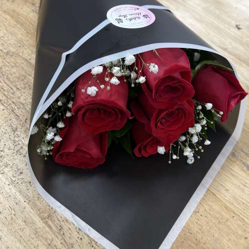 6 Red Roses Bouquet