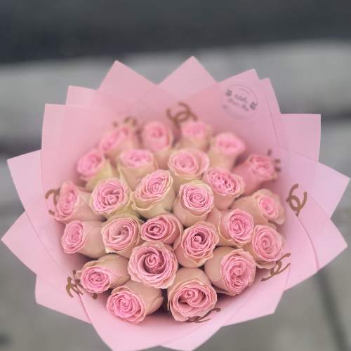 25 Roses - Bouquet With Pink Roses & Glitter