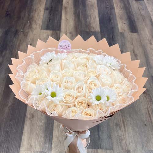 Ivory Elegance Bouquet