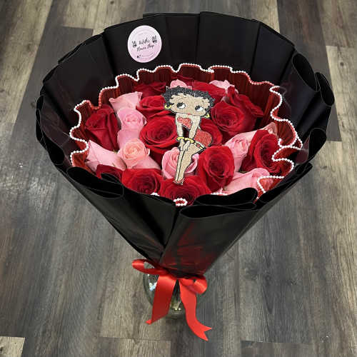 Betty Boop 25 Pink And Red Roses Bouquet