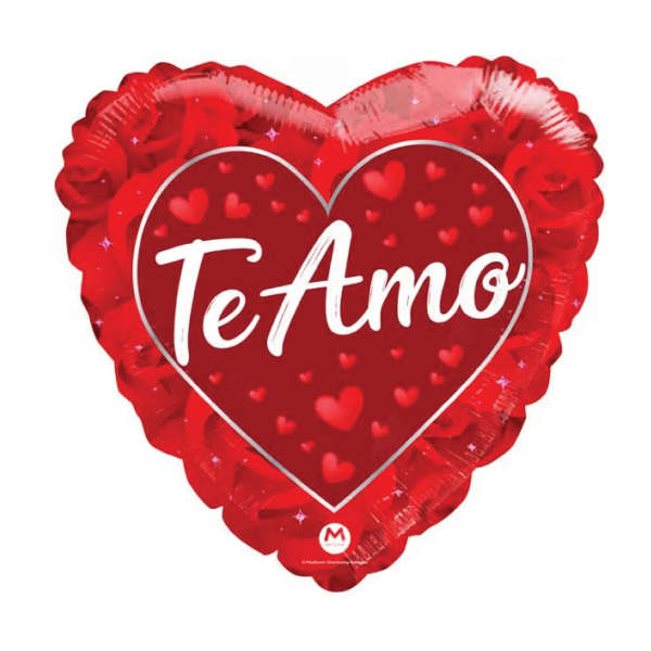 Heart-shaped red foil balloon with "Te Amo" text