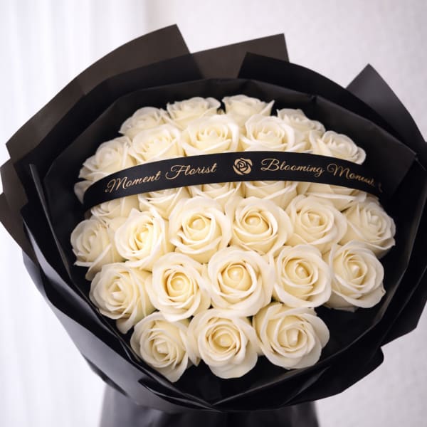 [SOAP FLOWER]Elegant ivory rose bouquet arrangement