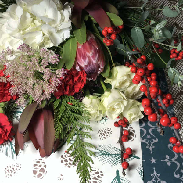 Holiday Wrap Bouqet