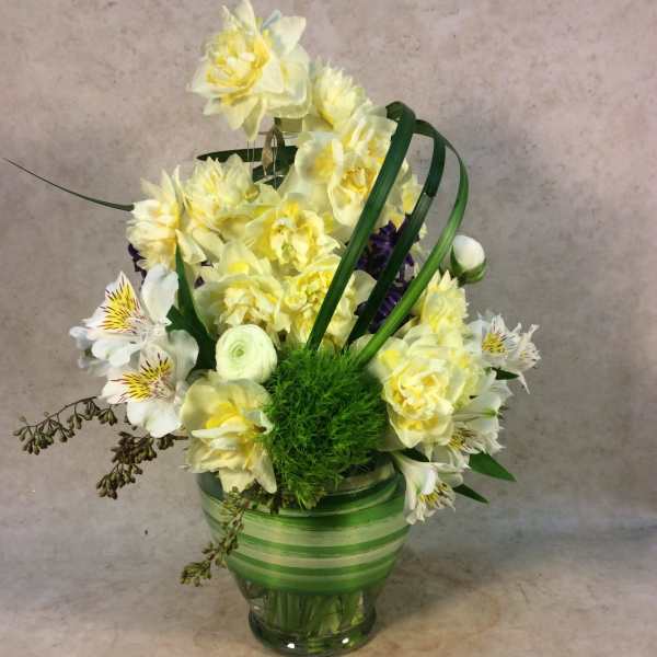 Spring Sunshine by W/E Flowers