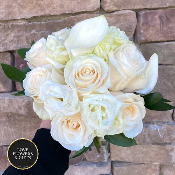 Elegant Ivory , Light pink rose, (Handheld Prom Bouquet)