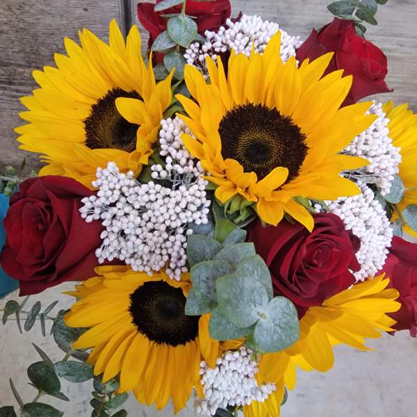 Roses and sunflower