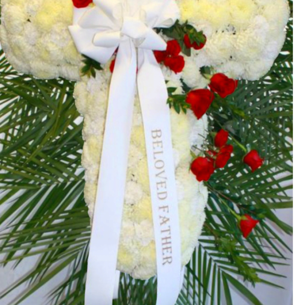 BLEEDING CROSS WITH BOTTOM CENTERPIECE