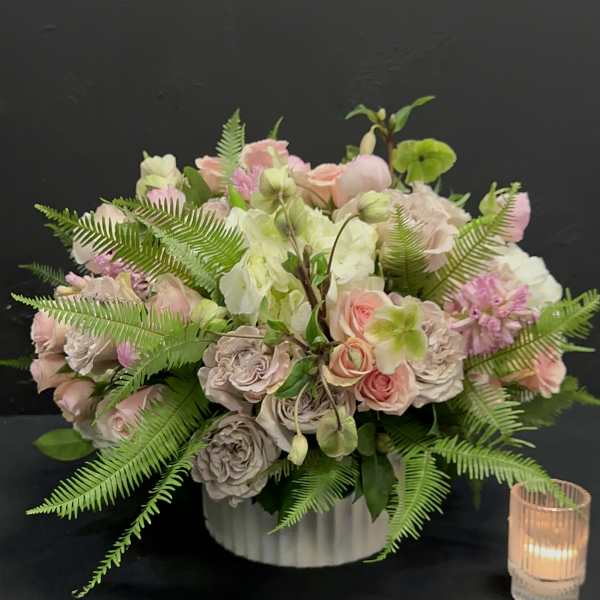 Buy Wholesale Cotopaxi Pink Flower Centerpieces in Bulk