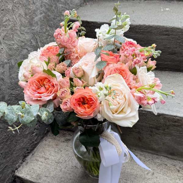 メイフラワー Smile And Shine Bouquet by Teleflora - Teleflora