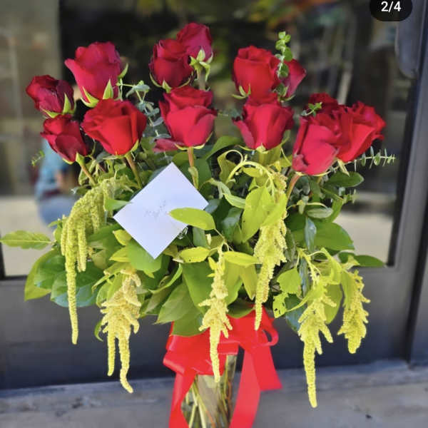 Forever tye of love 16 long stems roses