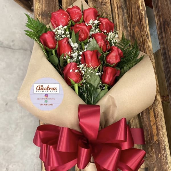 1 DOZEN RED ROSES FLAT