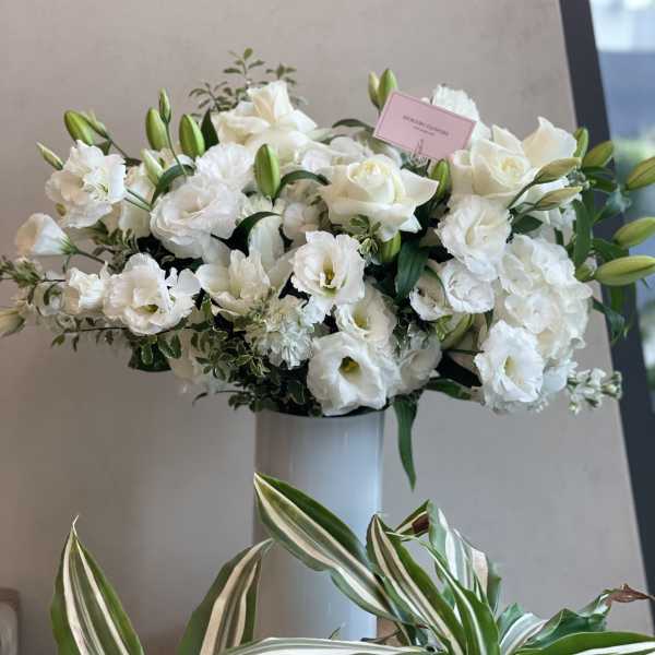 Elegant white flowers arraignment