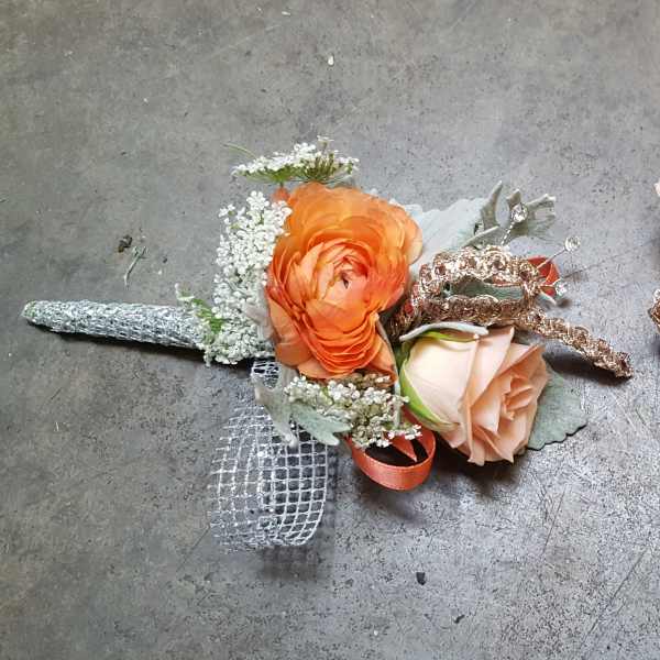 Peachy Keen Boutonniere