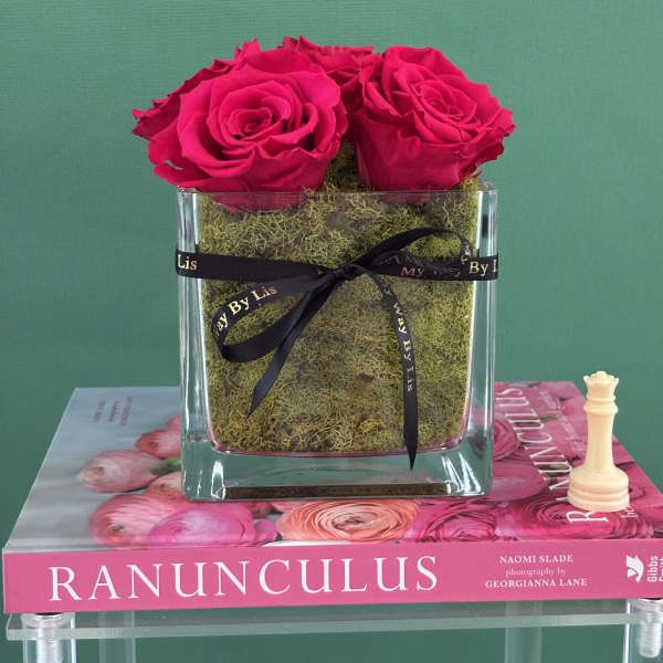 Erika K. (PRESERVED ROSES)