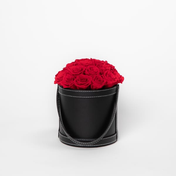 Small vegan leather box with medium red roses