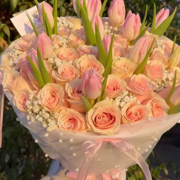 Tierno detalle rosadito