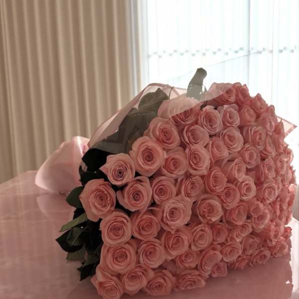 The Timeless Grand One Hundred Rose Wrap