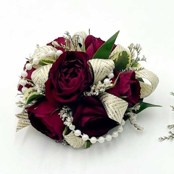 Classy & Pearls Wristlet