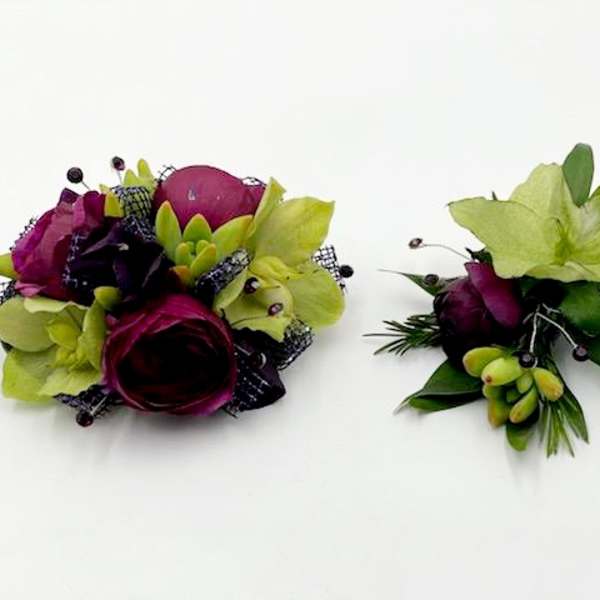 Maleficent Boutonniere And Wristlet Set