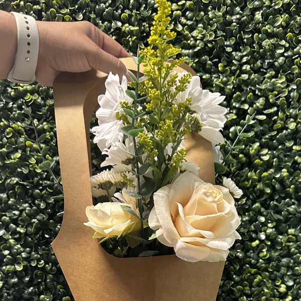 Kraft paper bouquet flowers