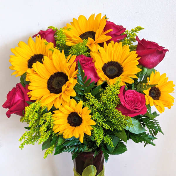 Red Rose And Sunflower Bouquet