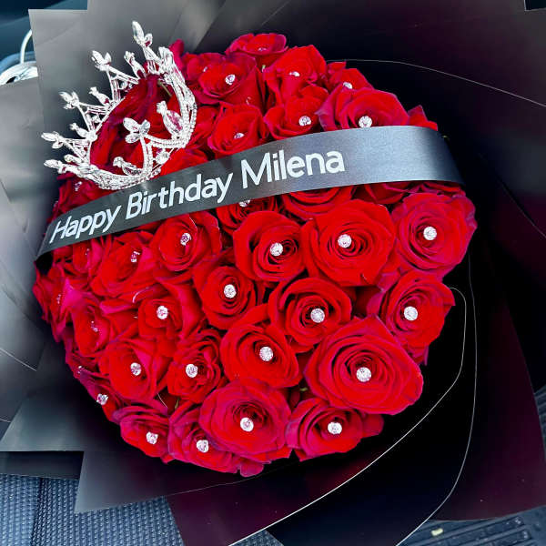 Love Bouquet - Medium - Red Roses