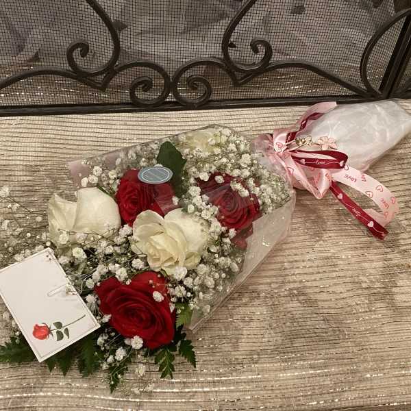Half Dozen Red & White Roses Bouquet