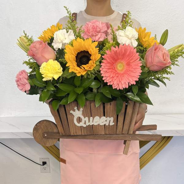 Carretita With Mix Flowers