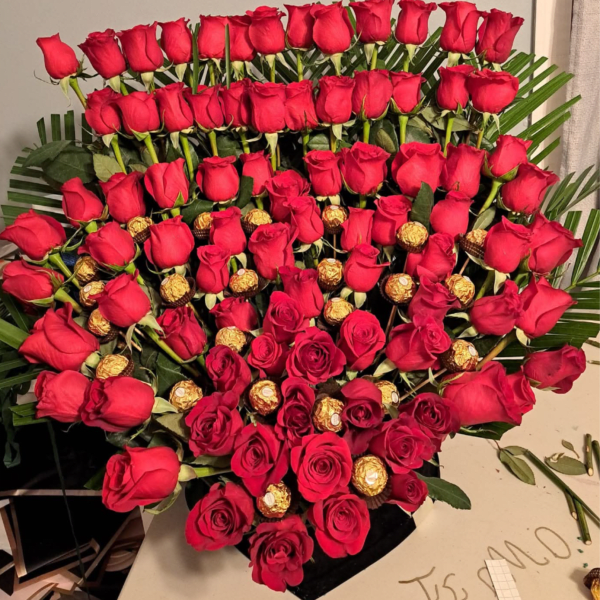 Big red hear. Whit base.