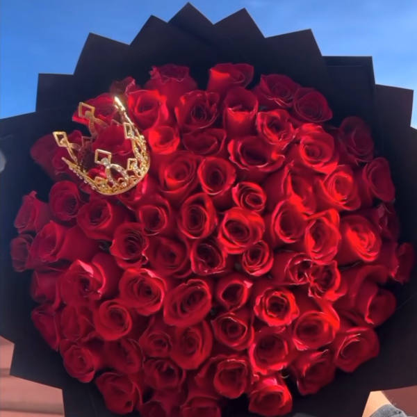 Love Bouquet - Large - Red Roses