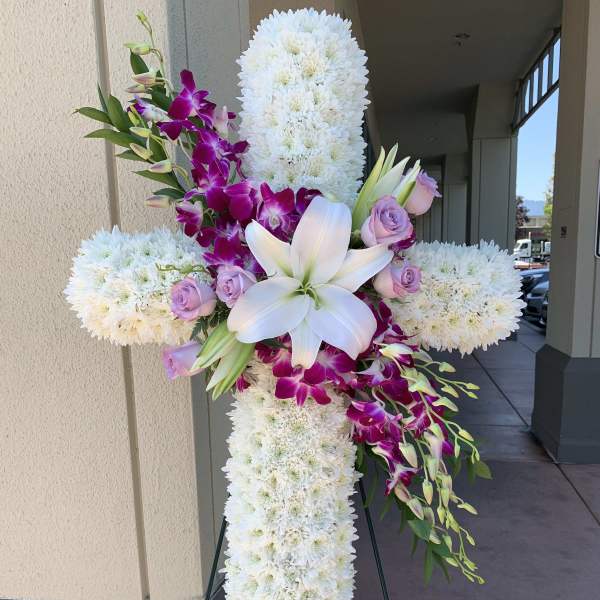 CR#03 Eternal Faith Cross Spray