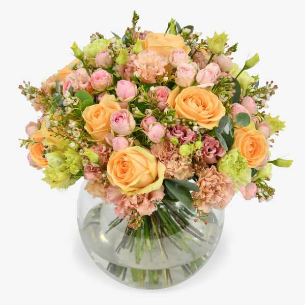 A wonderful peach bouquet