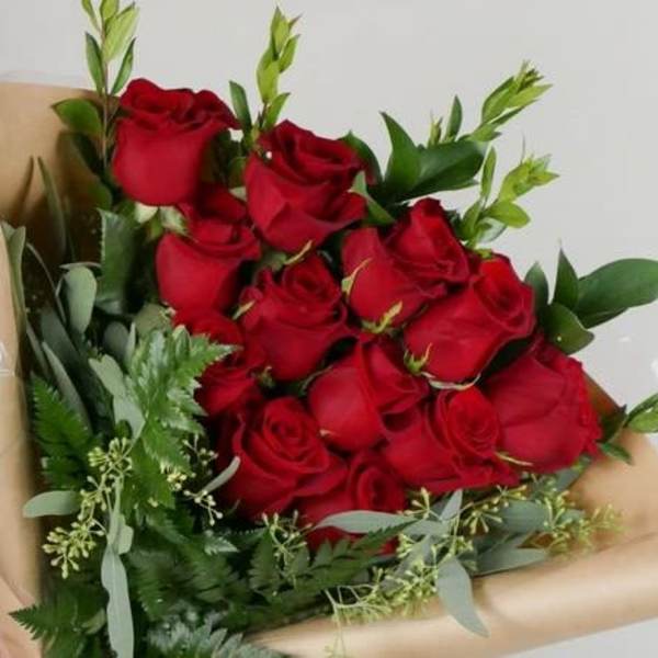 Dozen Hadwrapped Roses