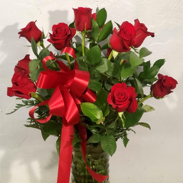 Classic Long Stemmed Red Roses