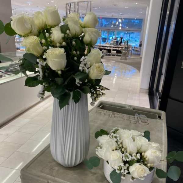 Pristine White Roses Combo